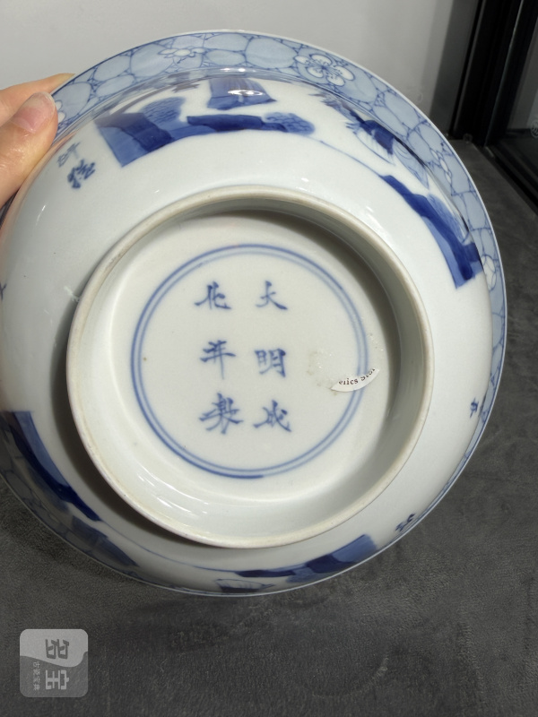 清康熙青花西厢记人物故事纹折沿碗 - 图10